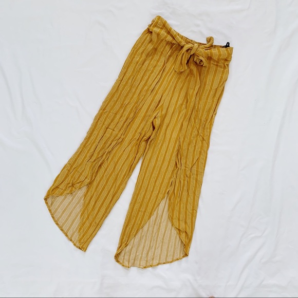 Forever 21 Striped Set Crop Top and Split-Leg Pant - Picture 10 of 16